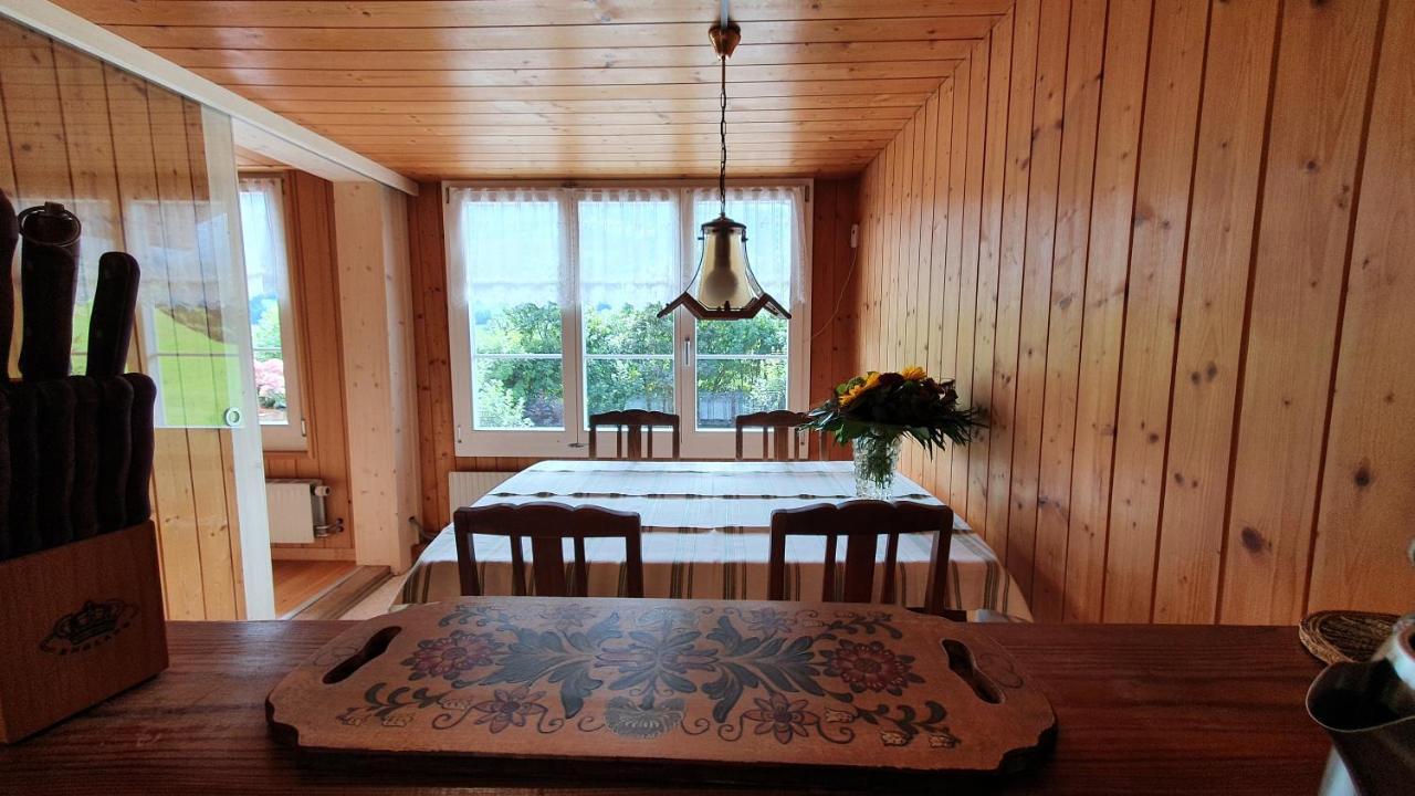 Adlerhorst - Apartment Im Niedersimmental Oey Bagian luar foto